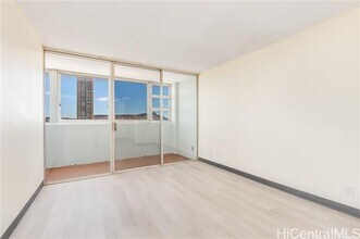 1025 Kalo Pl in Honolulu, HI - Building Photo - Building Photo