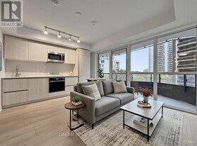 120 Broadway Ave in Toronto, ON - Building Photo