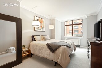 350 Albany St-Unit -: 2K in New York, NY - Building Photo - Building Photo