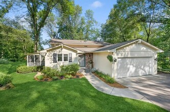 17800 Frommes Cir in Minnetonka, MN - Building Photo - Building Photo