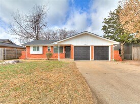 202 Thompson Dr in Norman, OK - Building Photo