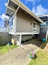956 Kaluanui Rd in Honolulu, HI - Building Photo - Building Photo