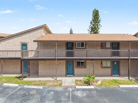 6314 Newtown Cir in Tampa, FL - Building Photo