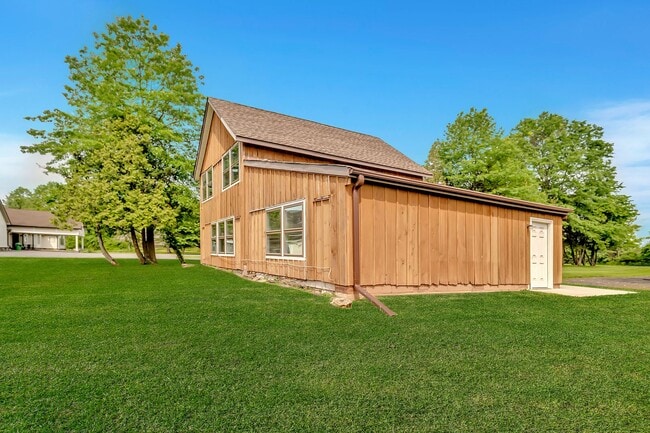 1712 Linvale Harbourton Rd in Lambertville, NJ - Building Photo - Building Photo