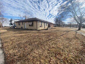 7720 W Bobolink Pl in Milwaukee, WI - Building Photo - Building Photo