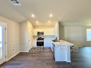 1008 W Lawton Rd in Claremore, OK - Building Photo - Building Photo