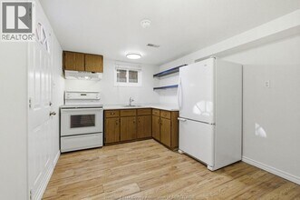 1346 PARENT LOWER Ave in Windsor, ON - Building Photo - Building Photo