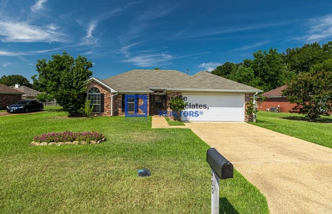 property at 400 Azalea Cove