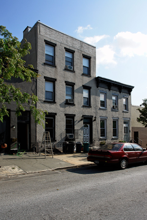 19 4th St in Brooklyn, NY - Building Photo