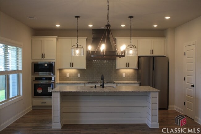 property at 305 Ridge Pointe Drive