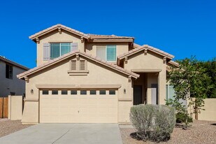 4480 E Sundance Ct in Gilbert, AZ - Building Photo