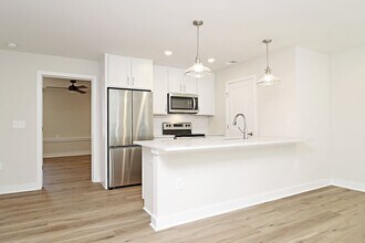 5065 Mary Jackson Ct in Lake Monticello, VA - Building Photo - Building Photo