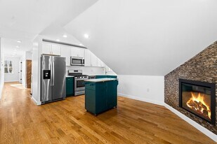 1-3 Howard Pl, Unit 3 in Boston, MA - Building Photo