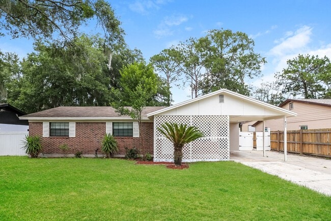 property at 6139 Deepwood Dr E