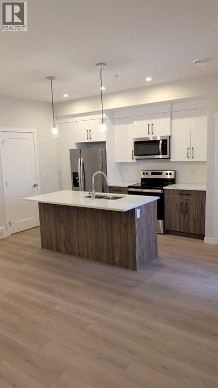 400 Belmont St SW in Calgary, AB - Building Photo - Building Photo