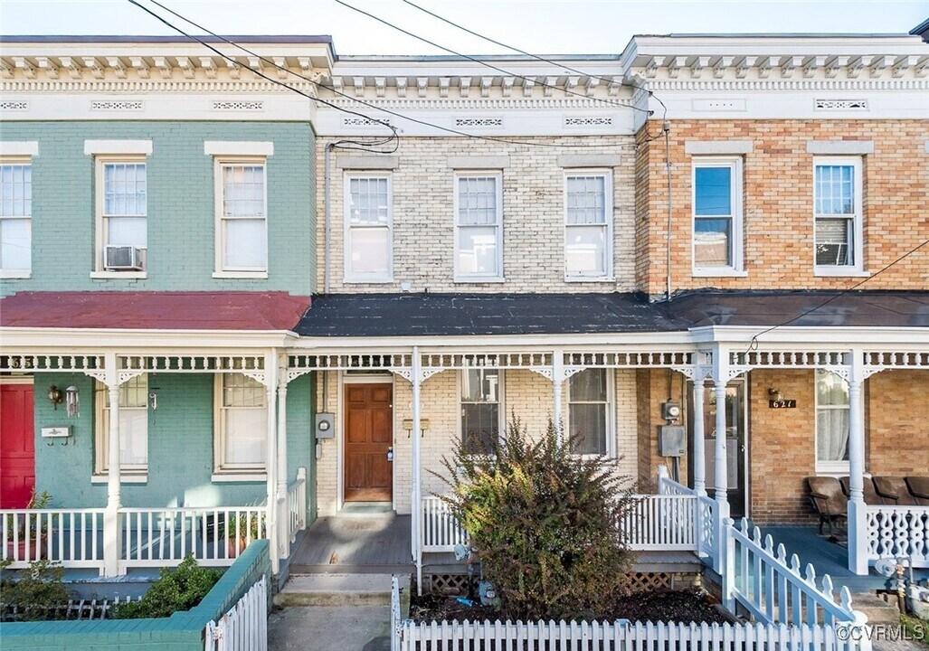 623 St James St in Richmond, VA - Building Photo
