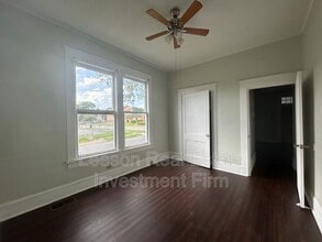 527 Wichita St in Shreveport, LA - Building Photo - Building Photo
