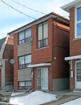 293 Royal York Rd in Toronto, ON - Building Photo