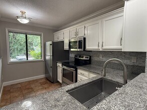 4067 N Course Dr in Charlotte, NC - Building Photo - Building Photo