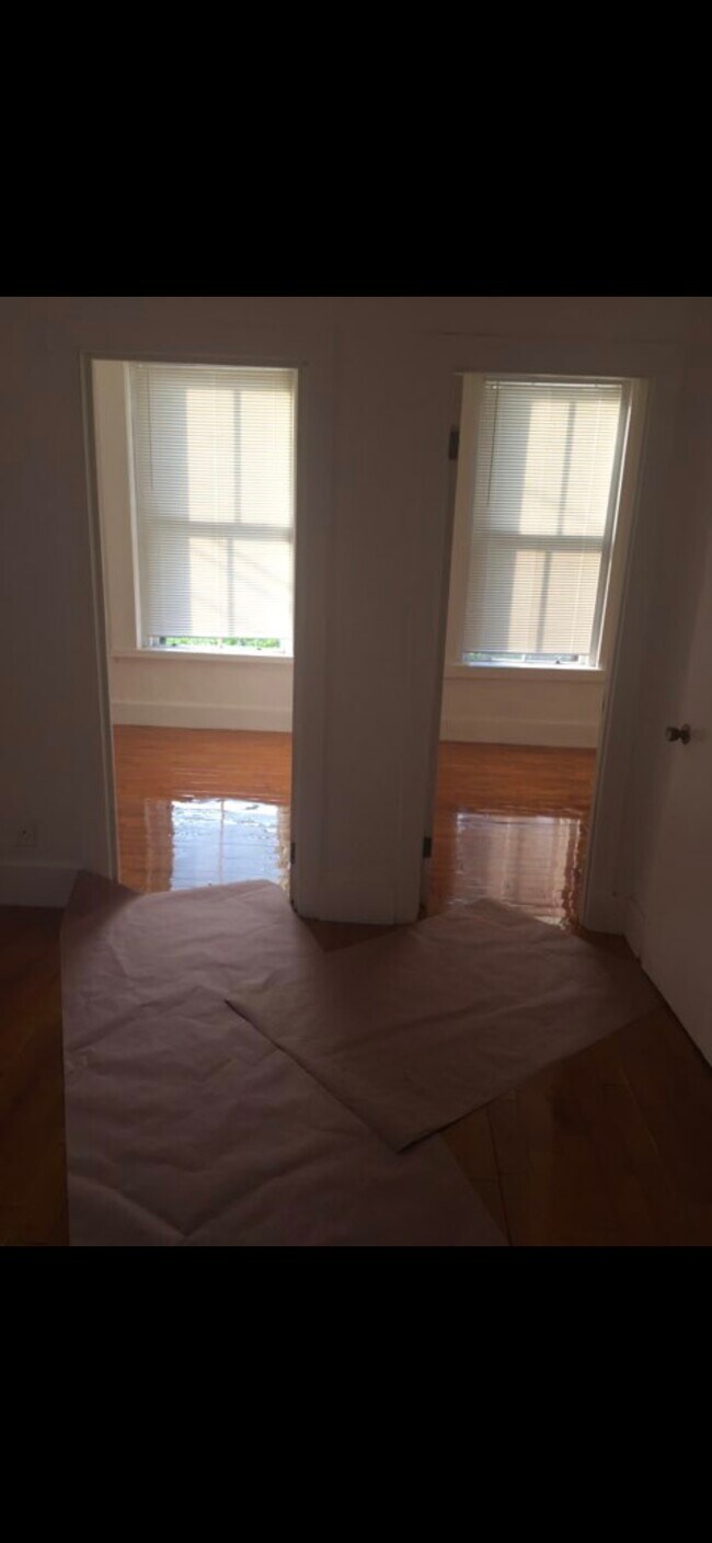 property at 8 Adella Pl