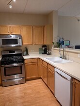 470 W Mahogany Ct in Palatine, IL - Building Photo - Building Photo