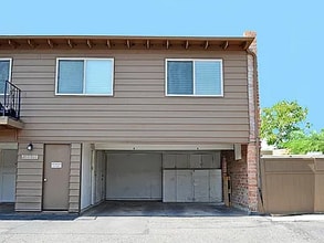 6533 Calle La Paz in Tucson, AZ - Building Photo - Building Photo