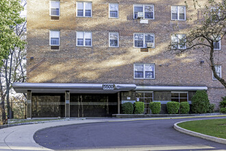 5500 Fieldston Rd in Bronx, NY - Building Photo - Building Photo