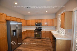 3477 N Stature Ct in Las Vegas, NV - Foto de edificio - Building Photo