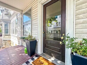 34 Stanton Rd in Brookline, MA - Building Photo - Building Photo