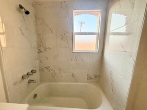 138 Westmoreland Ave in Los Angeles, CA - Building Photo - Building Photo