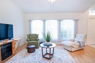 3032 SW 10th Ave in Cape Coral, FL - Building Photo - Building Photo