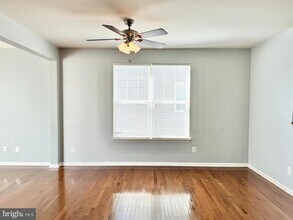 7 Coulter Ln in Stafford, VA - Building Photo - Building Photo