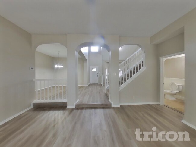 8028 Copper Trail Dr, Unit 620 in San Antonio, TX - Foto de edificio - Building Photo