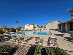 3538 E Carla Vista Dr in Gilbert, AZ - Foto de edificio - Building Photo