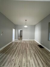 7349 S Evans Ave in Chicago, IL - Building Photo - Building Photo