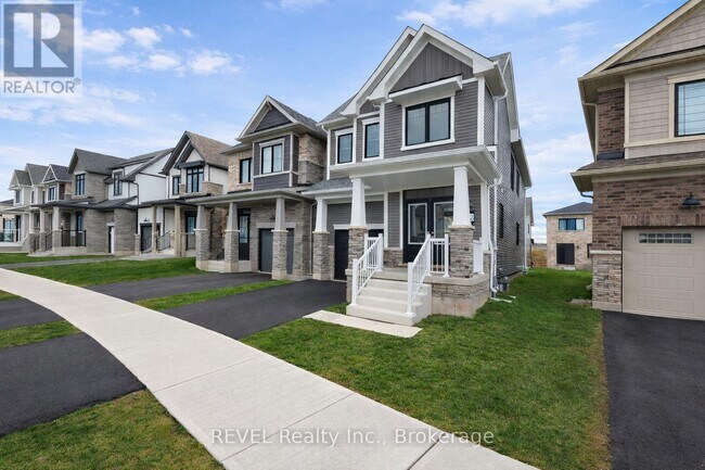 12 Rudder Rd in Welland, ON - Building Photo - Building Photo