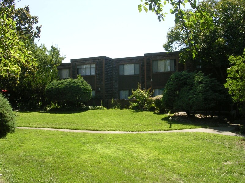 1348 Yukon Way in Novato, CA - Building Photo