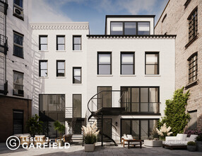 16 Gay Street in New York, NY - Building Photo - Building Photo