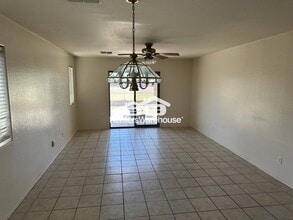 639 E Arizona Ave in Buckeye, AZ - Building Photo - Building Photo