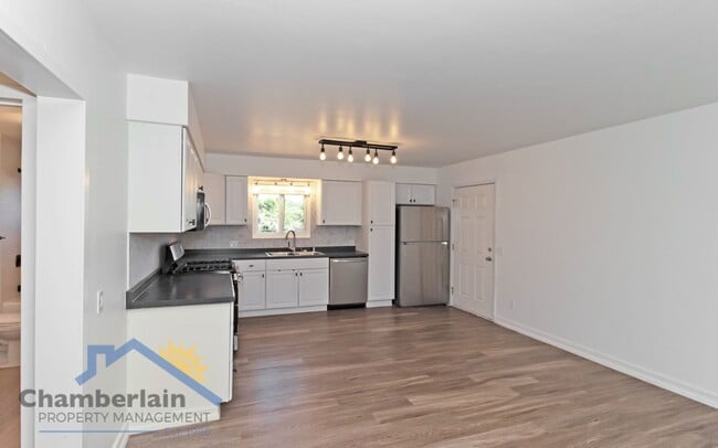 166 Jupiter St in Encinitas, CA - Building Photo - Building Photo