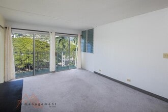 1535 Punahou St in Honolulu, HI - Foto de edificio - Building Photo