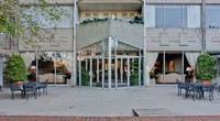 Terrace House in Dallas, TX - Foto de edificio - Building Photo