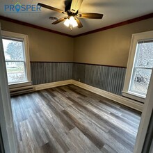 647 Woodward Ave-Unit -WO647.5 in Chippewa Falls, WI - Building Photo - Building Photo