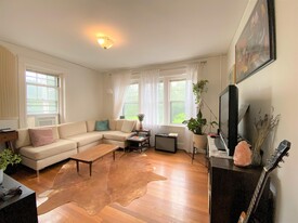 160 Norfolk St, Unit 3 in Cambridge, MA - Building Photo