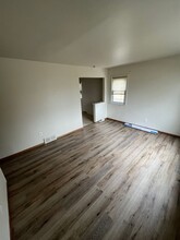 23556 Lawson Ave in Warren, MI - Foto de edificio - Building Photo