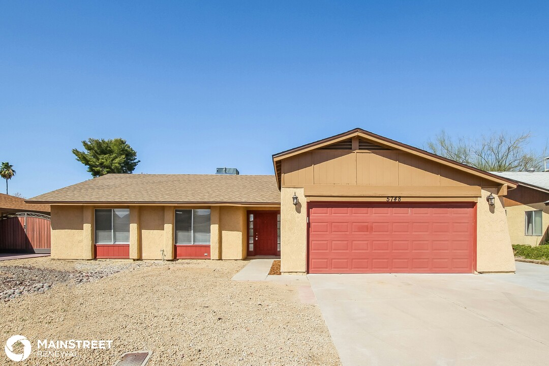 5748 W Libby St in Glendale, AZ - Building Photo