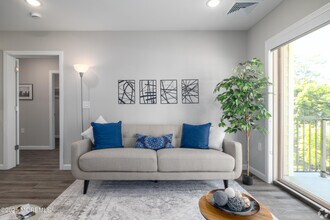 272 Willow Ave in Long Branch, NJ - Building Photo - Building Photo