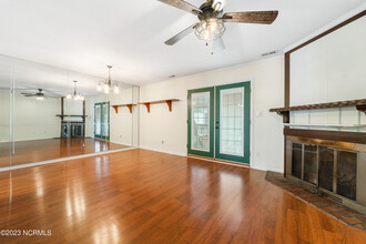 1 S Onsville Pl in Jacksonville, NC - Building Photo - Building Photo