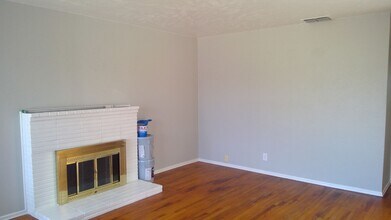 4696 N Howard Ave in Fresno, CA - Building Photo - Building Photo