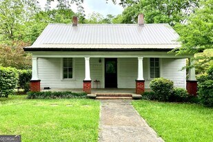 2194 Brown St SW in Covington, GA - Building Photo